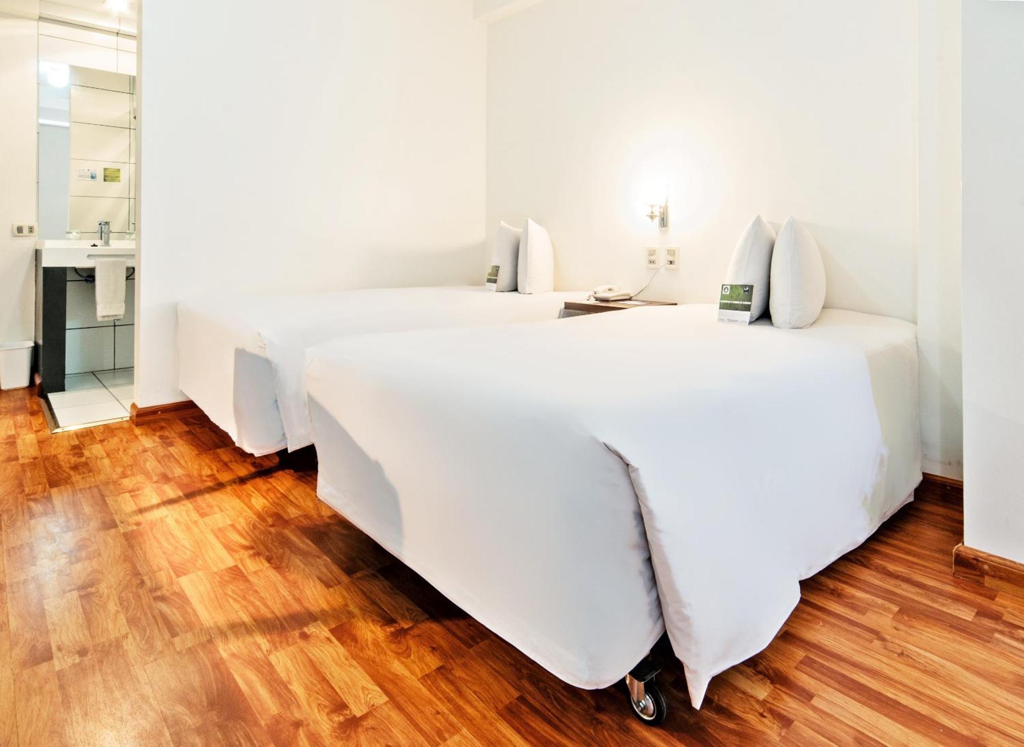 Hotel Lp Columbus La Paz Bagian luar foto