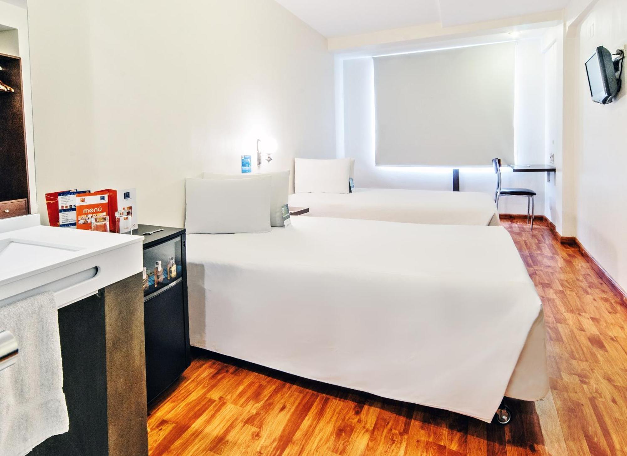 Hotel Lp Columbus La Paz Bagian luar foto